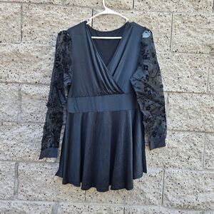 Women's 2X floral black Gothic long-sleeve blouse
